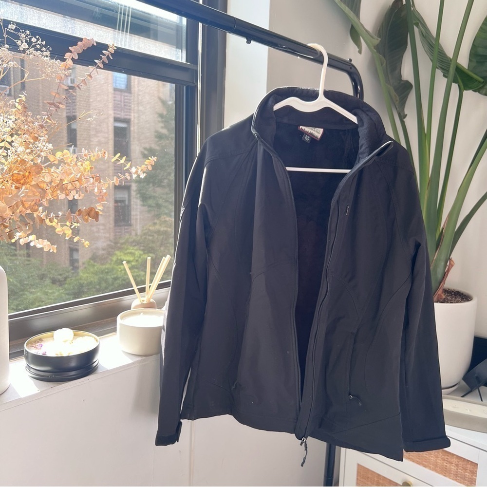 Athletic zip up